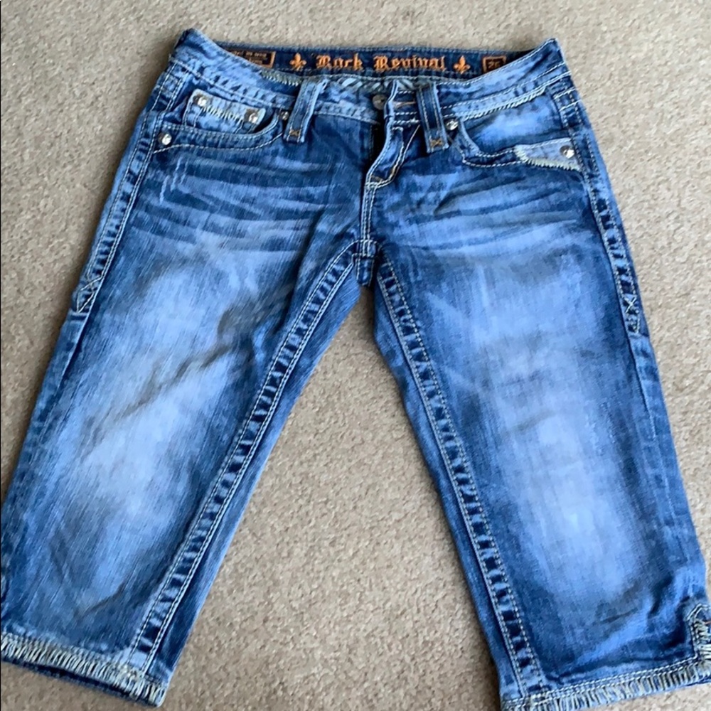 Rock revival cropped shorts